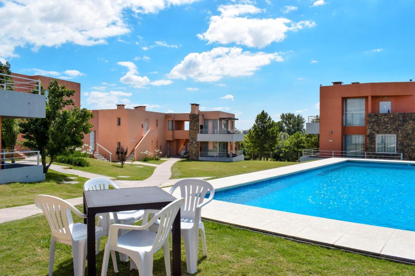 Lomas Del Real Aparthotel Колонія-дель-Сакраменто Екстер'єр фото